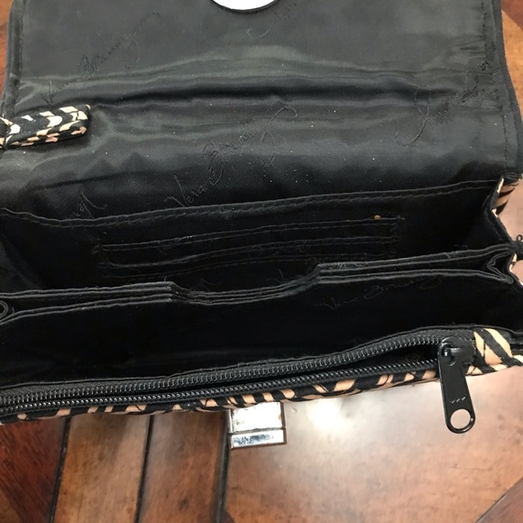 Vera Bradley Your Turn Smartphone Wristlet - Picture 6 of 9